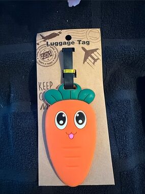 ravel Orange and Green Carrot Face Luggage Tag